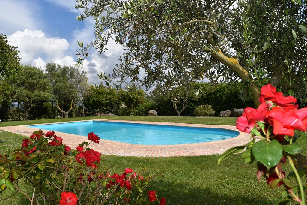 La Cavetta Country House เตรวินญาโน โรมาโน ภายนอก รูปภาพ