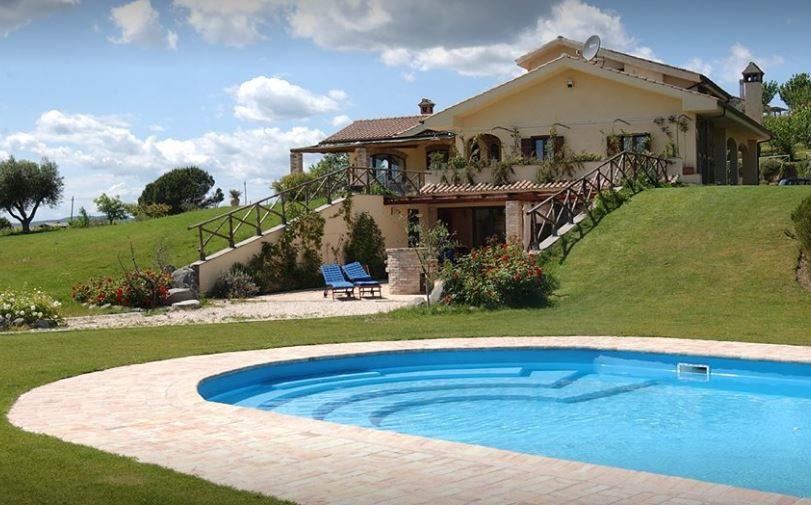 La Cavetta Country House เตรวินญาโน โรมาโน ภายนอก รูปภาพ